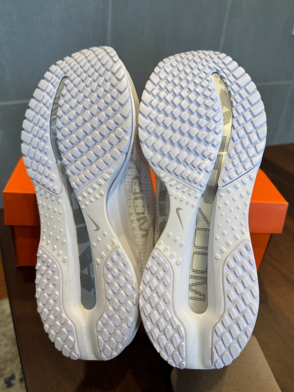 Women’s Nike Pegasus Premium - Picture 3 of 4